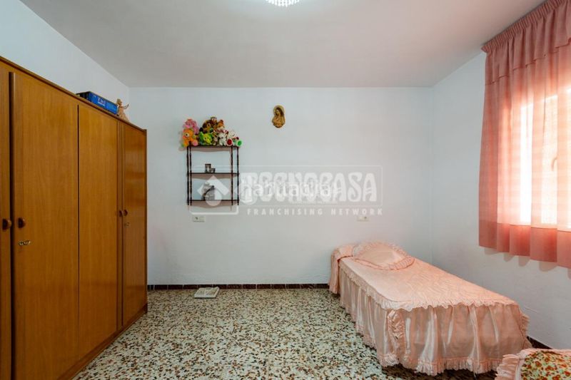 Foto a1d29556-bf26-4919-b1e7-bde2e1e292e1. Masia a Cútar