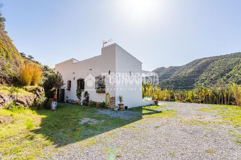 Foto 0a1cfa36-841e-40e4-bd09-da428fa7848a. Masia amb piscina a Campanillas Málaga