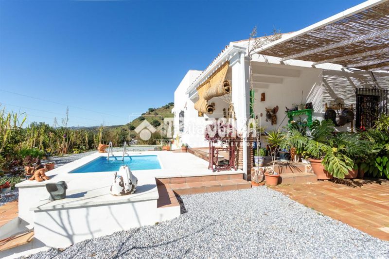 Foto 3d55d257-6a78-494c-b5ed-279cf9551d23. Masia amb piscina a Campanillas Málaga