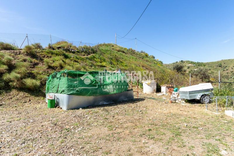 Foto 0329037a-011e-4dda-8ca1-3991303ef88f. Masía casa rural en venta en Iznate