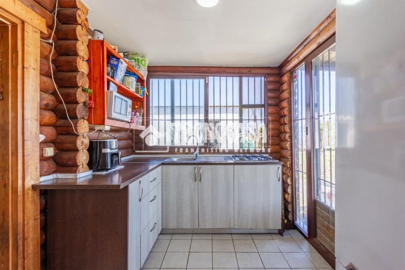 Foto 625ef3ce-d424-4949-9e7d-082c88eb91c5. Masía casa rural en venta en Iznate