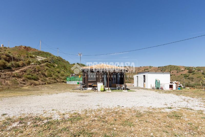 Foto d71cc1e9-556d-4da5-aa4a-bfde0d211aa9. Masía casa rural en venta en Iznate
