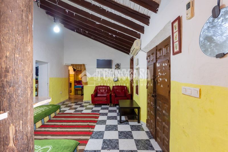 Foto 2438e1cc-0c8a-412a-b05b-e801d1ee045b. Casa  en venta en Cútar