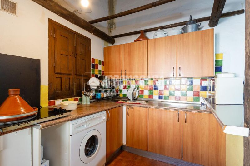 Foto ba0fa50f-4a6f-49a0-a098-5225afeccc96. Casa  en venta en Cútar