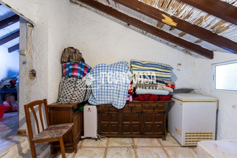 Foto e4e5395f-ab17-4ce0-a5db-a13f41f13670. Casa  en venta en Cútar