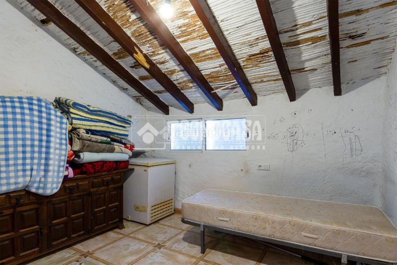 Foto ee469577-b0e3-4bce-988e-ec087d30dbda. Casa  en venta en Cútar