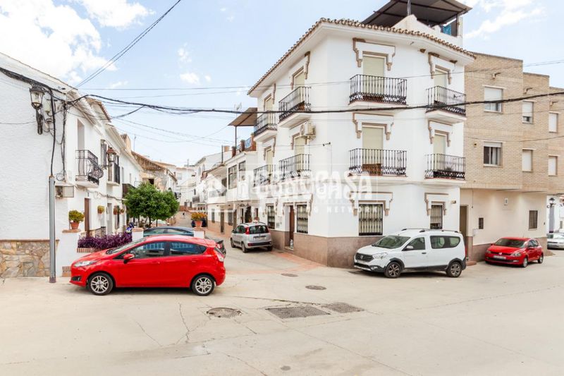 Foto 0f4e5ada-ebdc-4177-b051-2c6e7343f3ed. Pis a Benamargosa