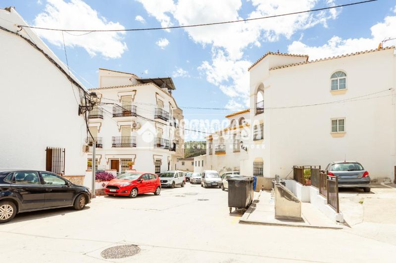 Foto a6d17d40-7d17-49b5-90a9-f1d1ae8ccfcf. Pis a Benamargosa