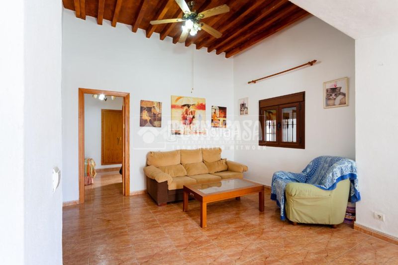 Foto d8d263ee-5a5e-4819-bbdb-d14b3334cc23. Pis a Benamargosa