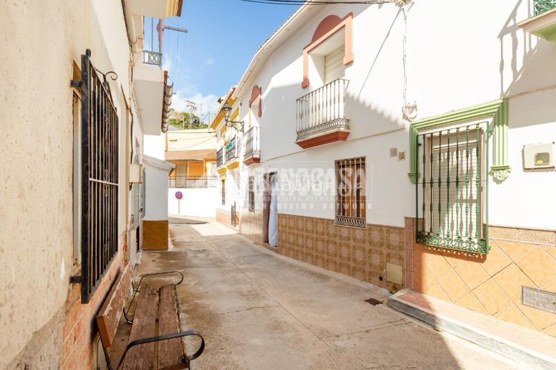 Foto 8760d754-d8b3-484b-85da-27b6127d5bfd. Casa a Benamargosa