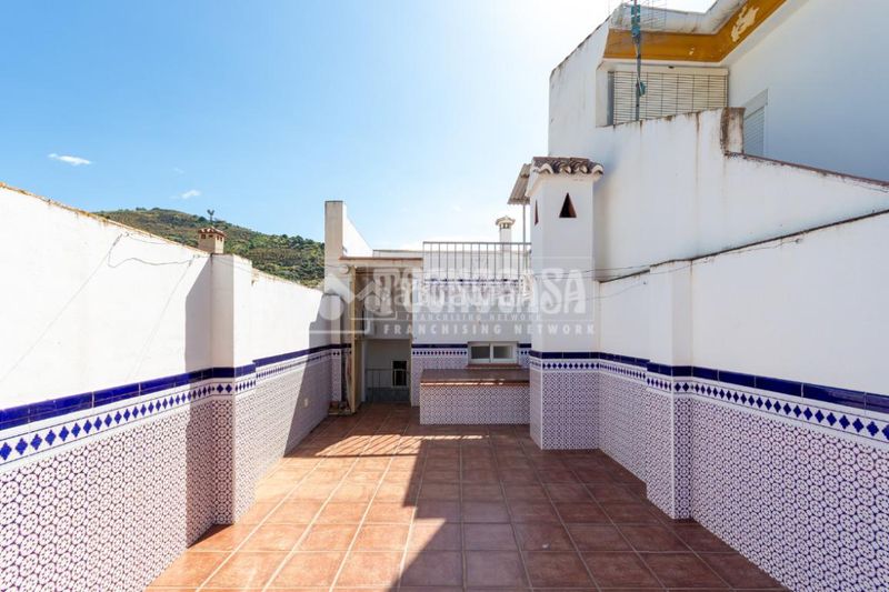 Foto acef1085-652b-488c-8e41-35da0779d328. Casa a Benamargosa