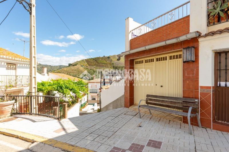 Foto b6bfc605-0d52-4a54-b2f2-917bb7d09319. Casa a Benamargosa