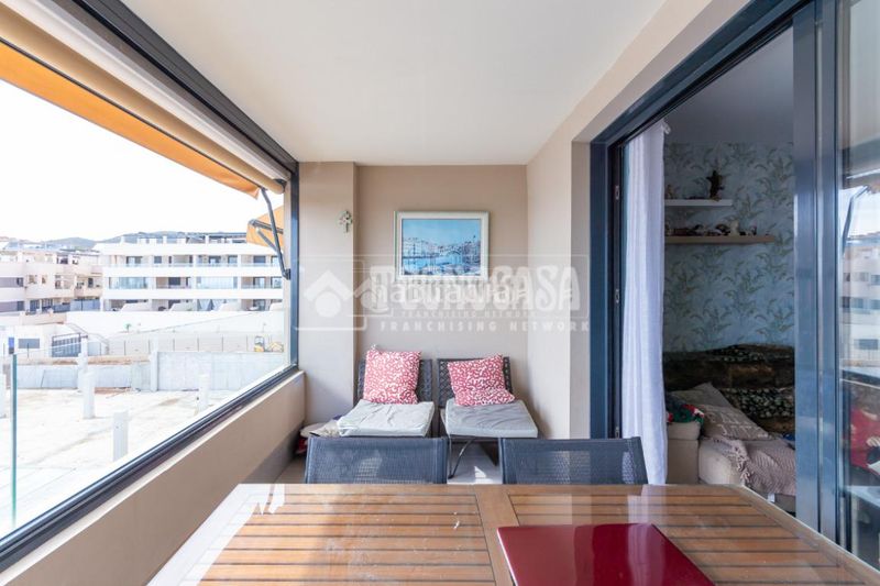 Foto a08fa948-b116-4bbf-bb81-8ab0476bd556. Pis amb aparcament piscina a Benajarafe