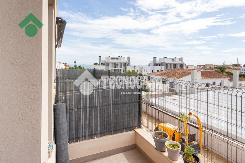 Foto ad906723-92d3-4757-ae96-f0eabdbfabb5. Pis amb aparcament piscina a Benajarafe