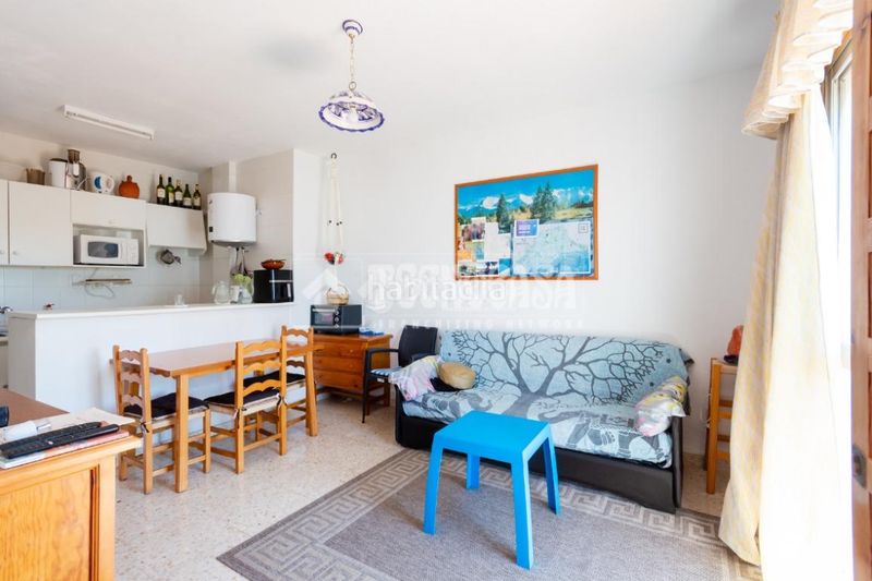 Foto 2dcf9ff8-93be-4050-bcf3-959e6532110d. Piso  en venta en Comares
