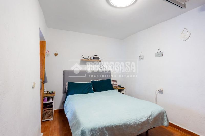 Foto 0e833a8a-68f5-4c9a-96bf-5d571895cecc. Casa a Alcaucín