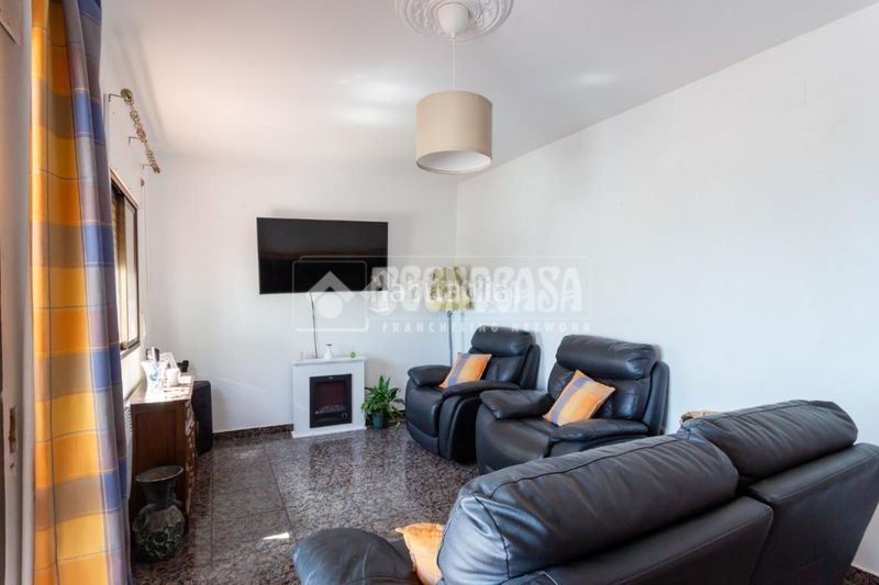 Foto 4cd07add-c7e0-420b-96b3-811b0a57ef8a. Casa a Alcaucín