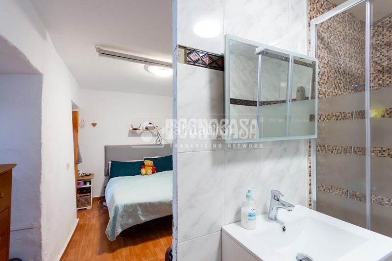 Foto f3d604ff-4e5a-425d-8abf-30157913d557. Casa a Alcaucín