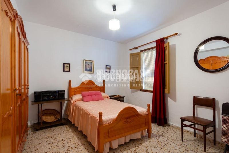 Foto ff7c9d83-2935-4e17-950c-40bca6a05f61. Casa a Zafarraya
