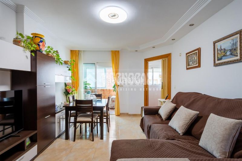 Foto 0777a438-47e0-4b25-abc9-969864574a02. Pis a Hispanidad - Vivar Téllez Vélez - Málaga