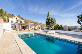 Bauernhof in Iznate. Casa rural en venta en iznate