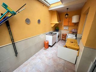 Maison jumelée à Navalcán. Casa en venta en navalcán