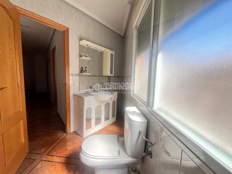 Foto 6c96883e-9604-4bd1-9959-1f81ce221536. Casa aparellada amb calefacció a Navalcán