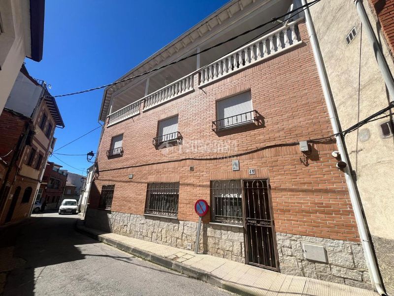 Foto 932c829a-a36a-4e68-9f5a-e8fb291011c9. Casa aparellada amb calefacció a Navalcán