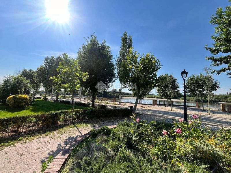 Foto df585d47-e241-4905-b72d-c63f639457ac. Casa aparellada a Herencias (Las)