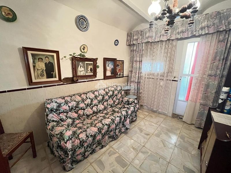 Foto 89ad85b6-0770-4cb5-880a-332927e373d8. Casa aparellada a Navalcán
