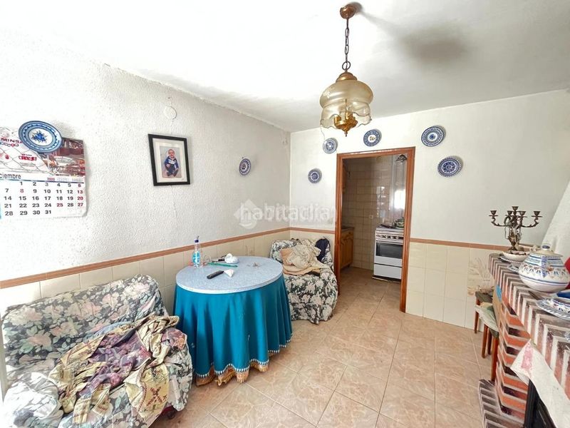 Foto c3cc44e2-823b-49a5-9d15-cbe75caa8113. Casa aparellada a Navalcán