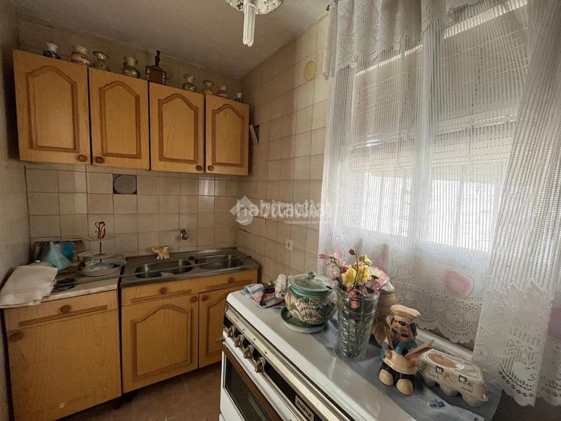 Foto c740117a-4827-412d-9d4c-1818835244ec. Casa aparellada a Navalcán