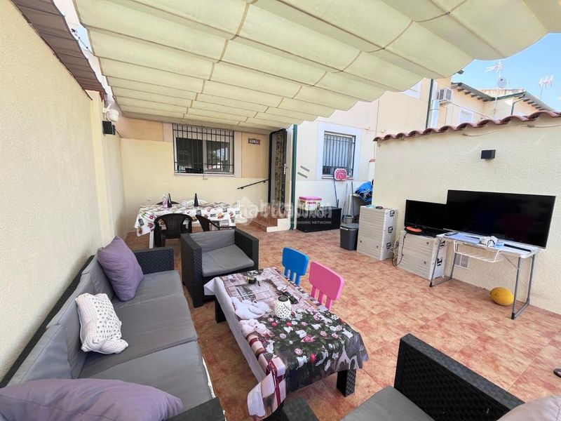 Foto daf69d51-d6d7-4350-b433-8074f59d20f0. Casa aparellada a Cerralbos (Los)