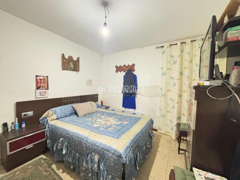 Foto aab156f8-4b28-4881-a64c-68b4549d8607. Casa pareada casa en venta en Navalcán