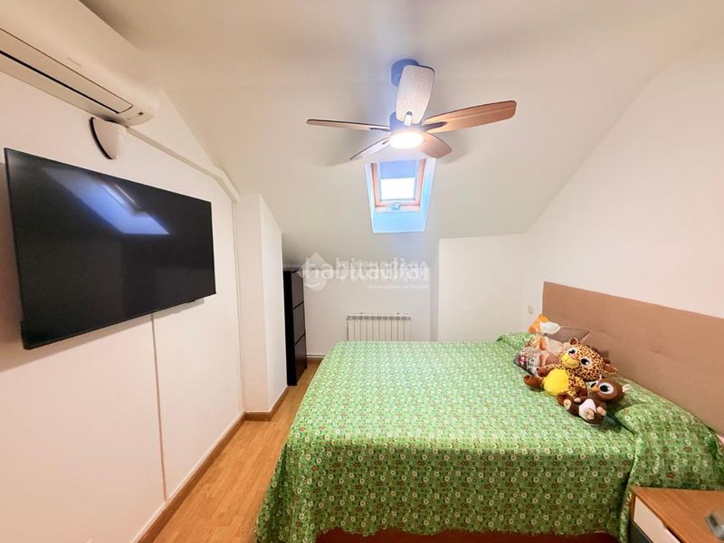 Foto dd769764-2f38-4620-8c84-d7e01834281d. Duplex with heating parking in Centro Seseña