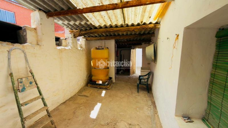 Foto d4b57a92-db89-4090-a15f-d4d0cb8e884b. Casa pareada casa en venta en Villamuelas