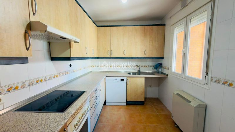 Foto 1823e8d7-7410-4127-8138-9ba39a78b385. Casa aparellada amb calefacció a Ciruelos