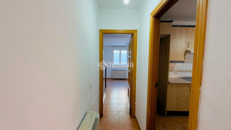 Foto 6730d5e3-cbca-4b18-bb41-ad3e8ae1b556. Casa aparellada amb calefacció a Ciruelos