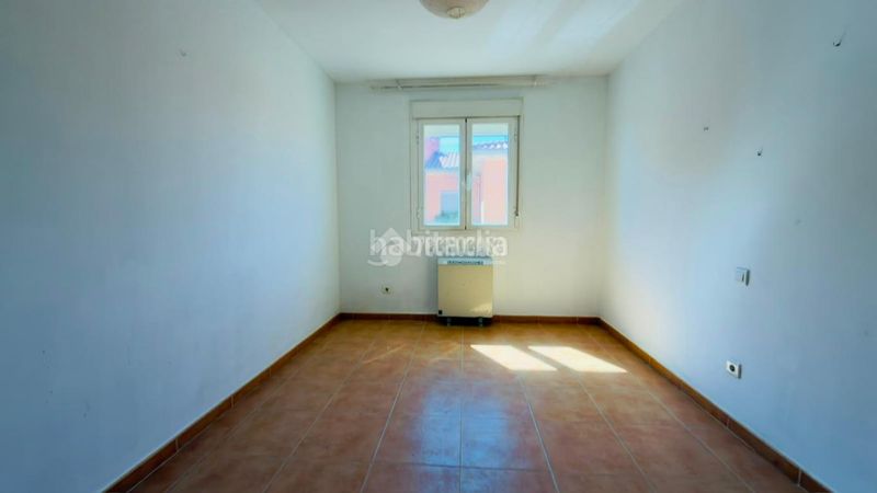 Foto a08802f9-5702-44e9-9f44-c4da31f02573. Casa aparellada amb calefacció a Ciruelos