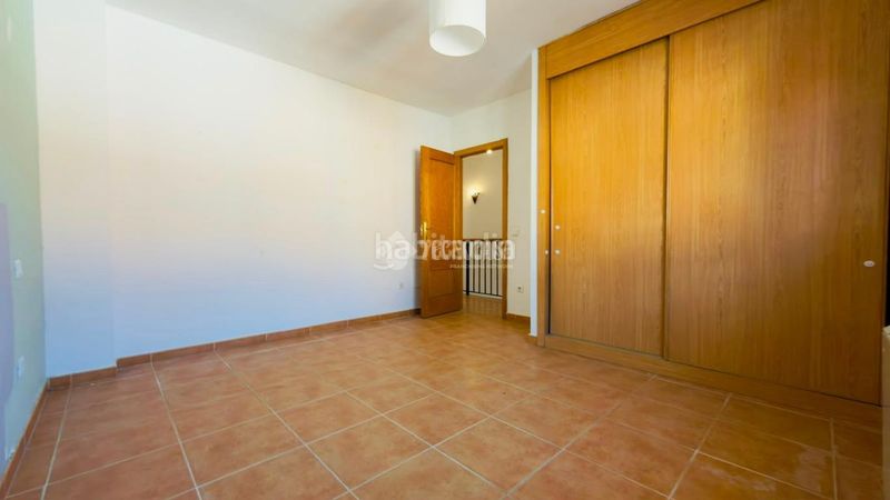 Foto a0db376d-ecbf-4464-a599-7b789a8c0f04. Casa aparellada amb calefacció a Ciruelos