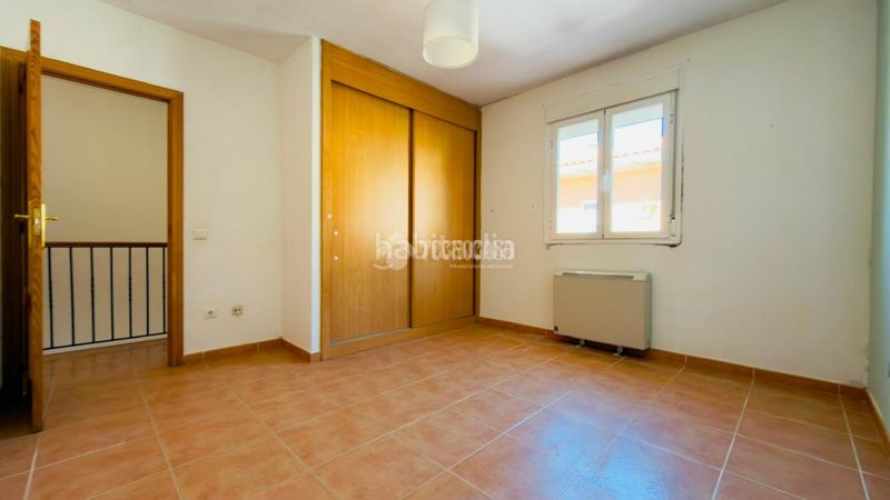 Foto c6864f39-5302-477d-ba61-2b6f4e925203. Casa aparellada amb calefacció a Ciruelos