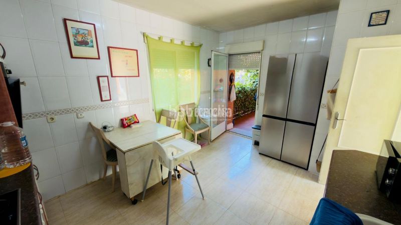 Foto 71944e7d-d827-45f6-b4ce-c5492518b2bb. Casa aparellada amb aparcament a Seseña nuevo Seseña