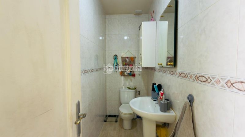 Foto b688d96a-4065-4eb1-a168-fff67bfc7af2. Casa aparellada amb aparcament a Seseña nuevo Seseña