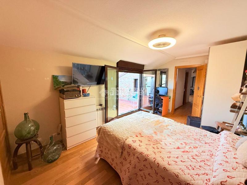 Foto 1f458549-ba54-4aa4-a2bf-28a87eca27a0. Attico con piscina in El Quiñón Seseña