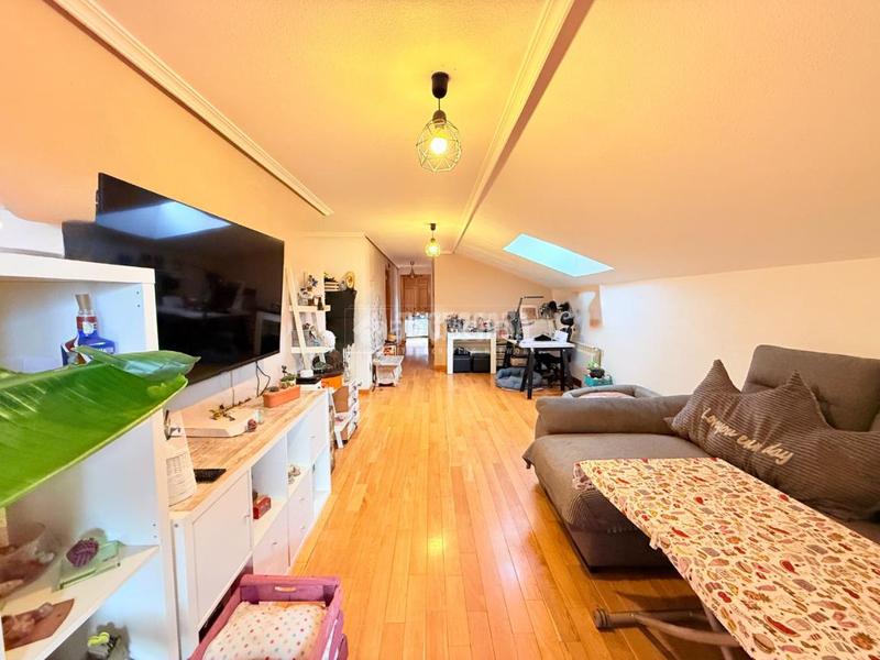 Foto 2aa96156-e527-44f9-9b03-5b19740bb90a. Attico con piscina in El Quiñón Seseña