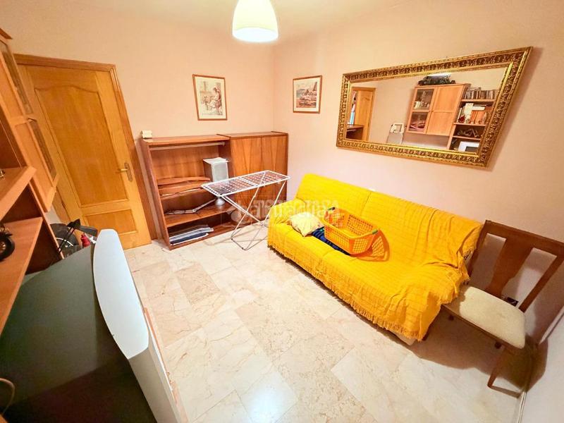 Foto 2df6dd88-3d38-48d2-98d5-84f2a2cd8407. Casa bifamiliare con parcheggio in Centro Seseña