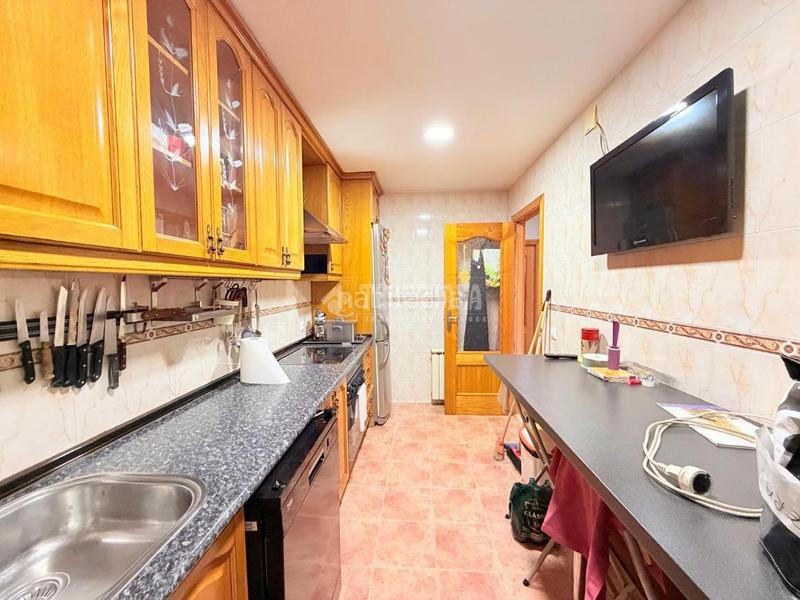 Foto 74b9a836-0cf5-4520-88fd-30529ab40e8c. Casa bifamiliare con parcheggio in Centro Seseña