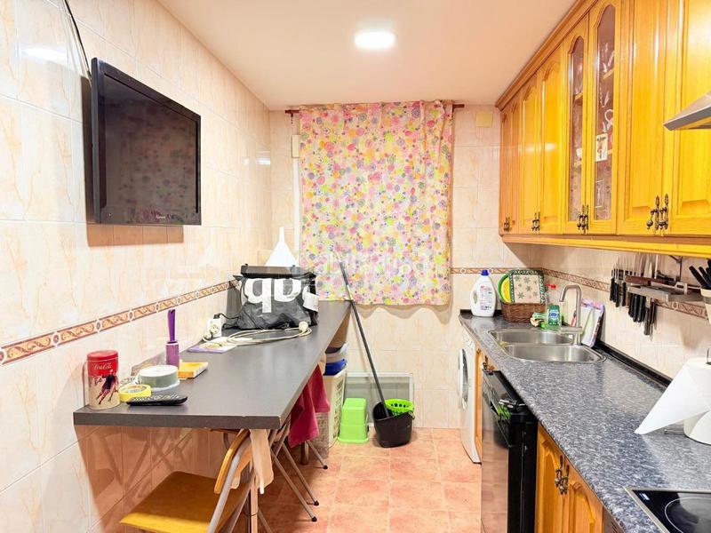 Foto 8c5c3127-7f1d-4284-9eca-1e4af83c1976. Casa bifamiliare con parcheggio in Centro Seseña