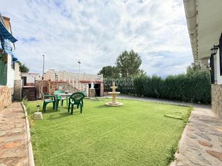 Maison à Cedillo del Condado. Casa en venta en cedillo del condado