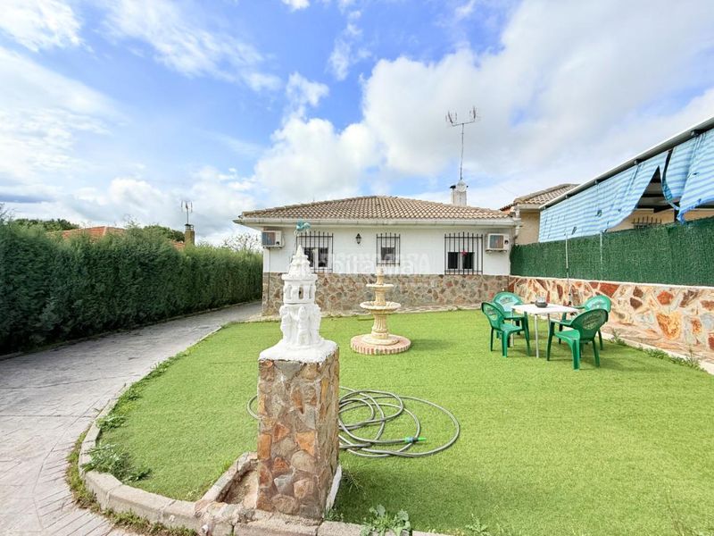 Foto 8118b765-2625-44d6-9247-6dd0b326c7b1. Casa amb calefacció aparcament piscina a Cedillo del Condado